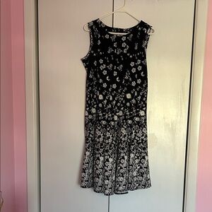 Sleeveless Black & White Floral Midi Dress